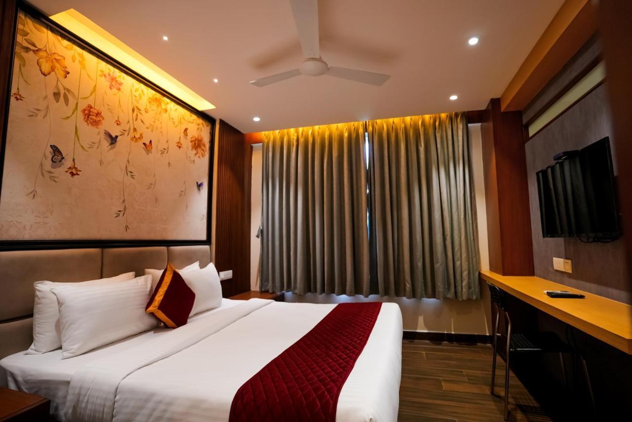 Hotel Sunrise Hospitality Vijayawada Luaran gambar
