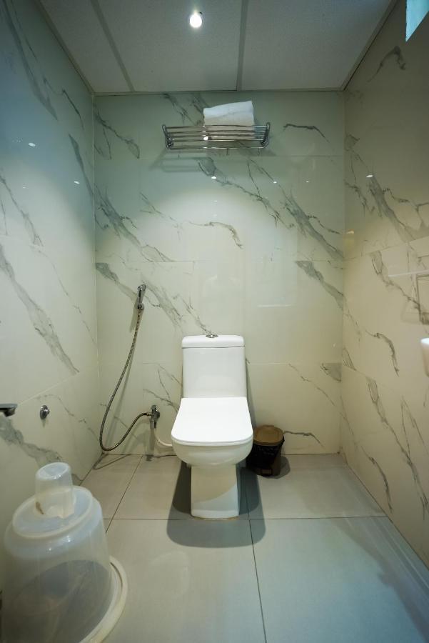 Hotel Sunrise Hospitality Vijayawada Luaran gambar