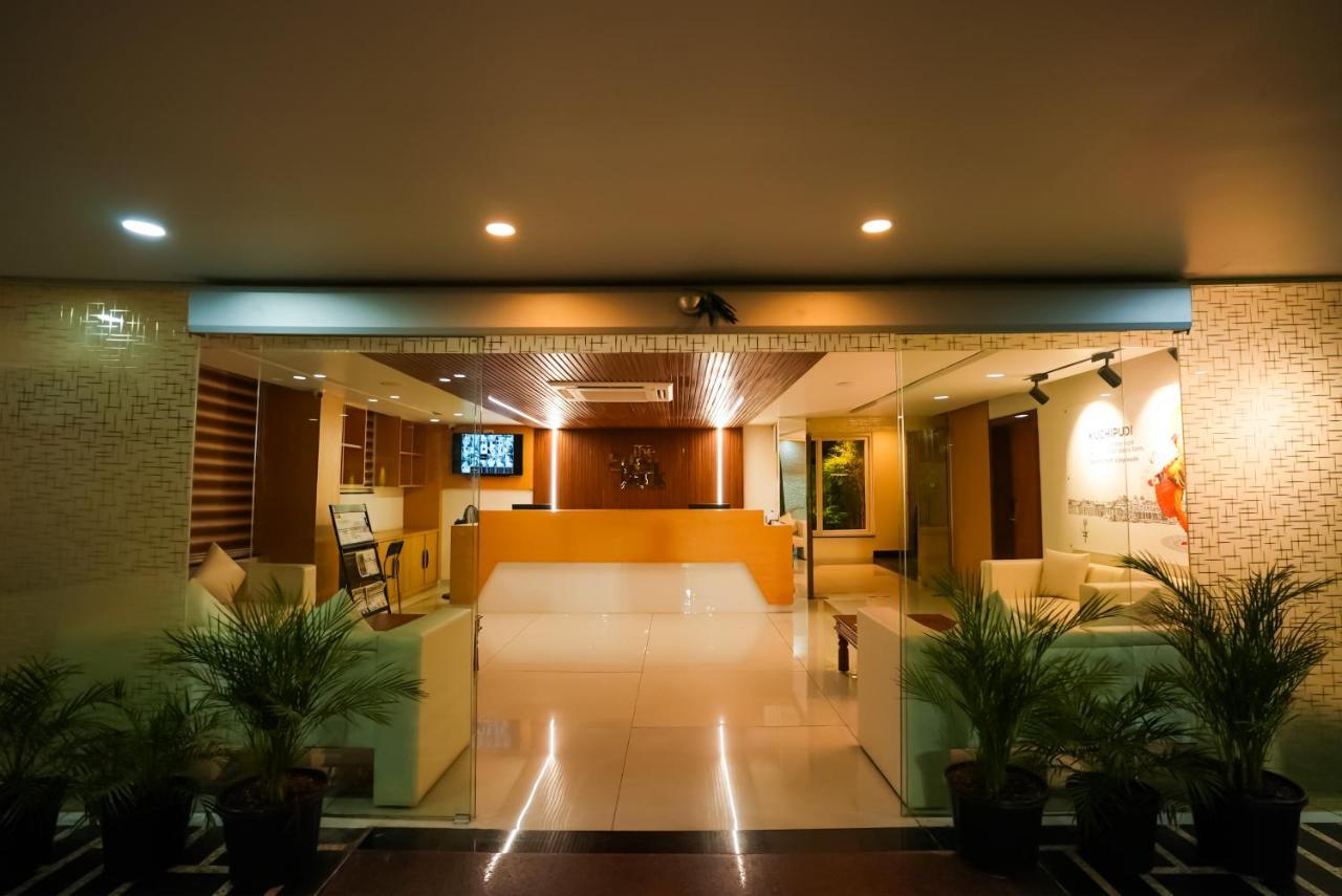 Hotel Sunrise Hospitality Vijayawada Luaran gambar