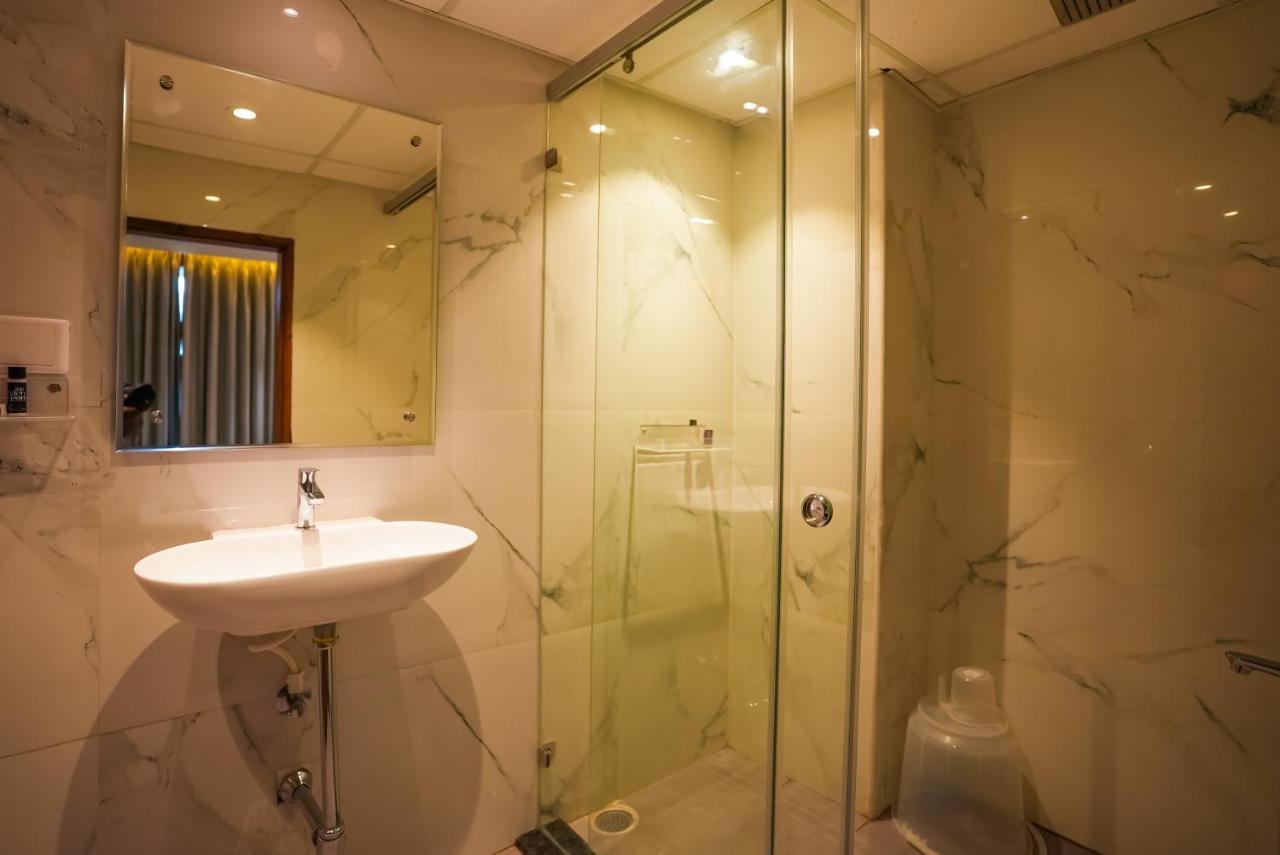 Hotel Sunrise Hospitality Vijayawada Luaran gambar
