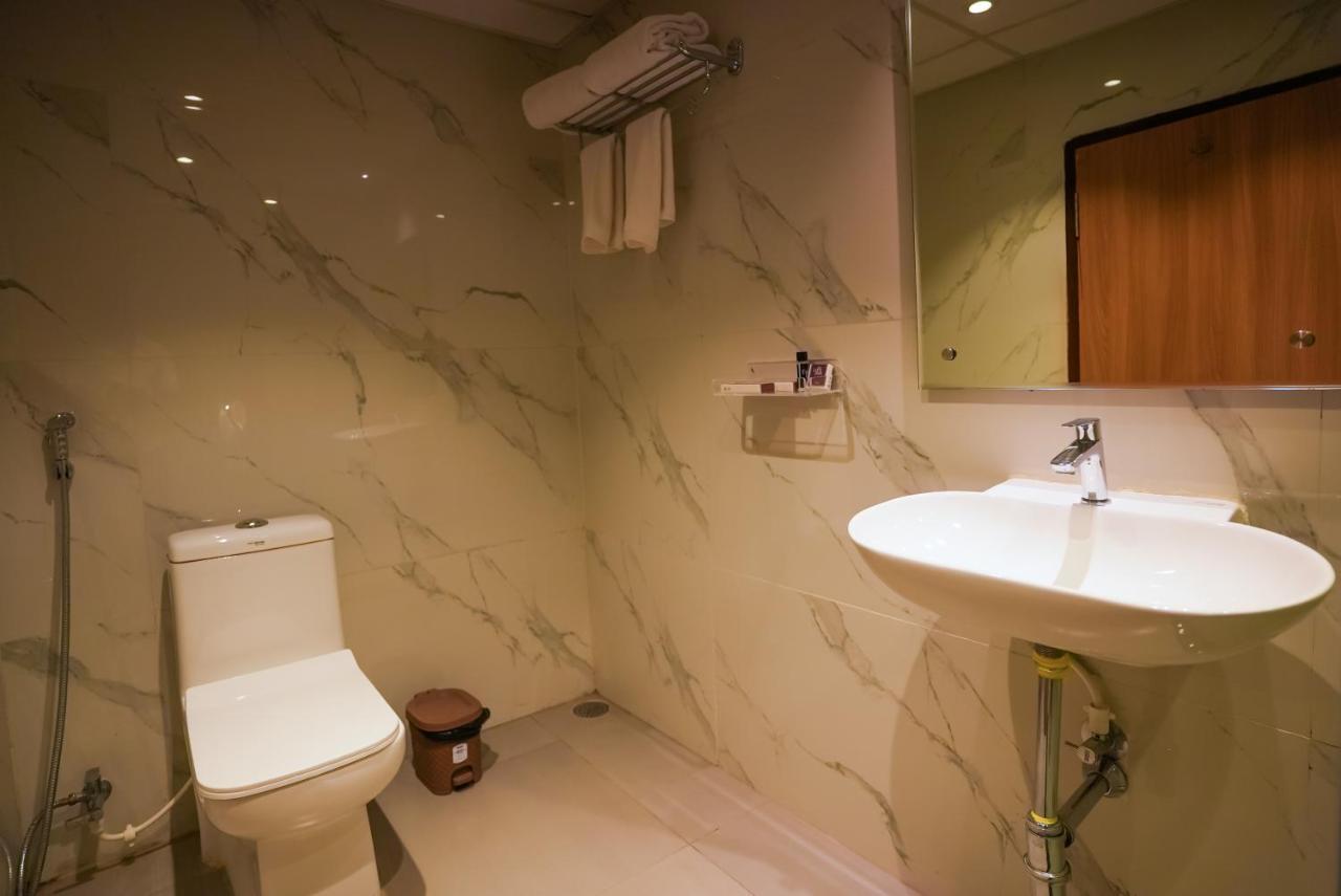 Hotel Sunrise Hospitality Vijayawada Luaran gambar