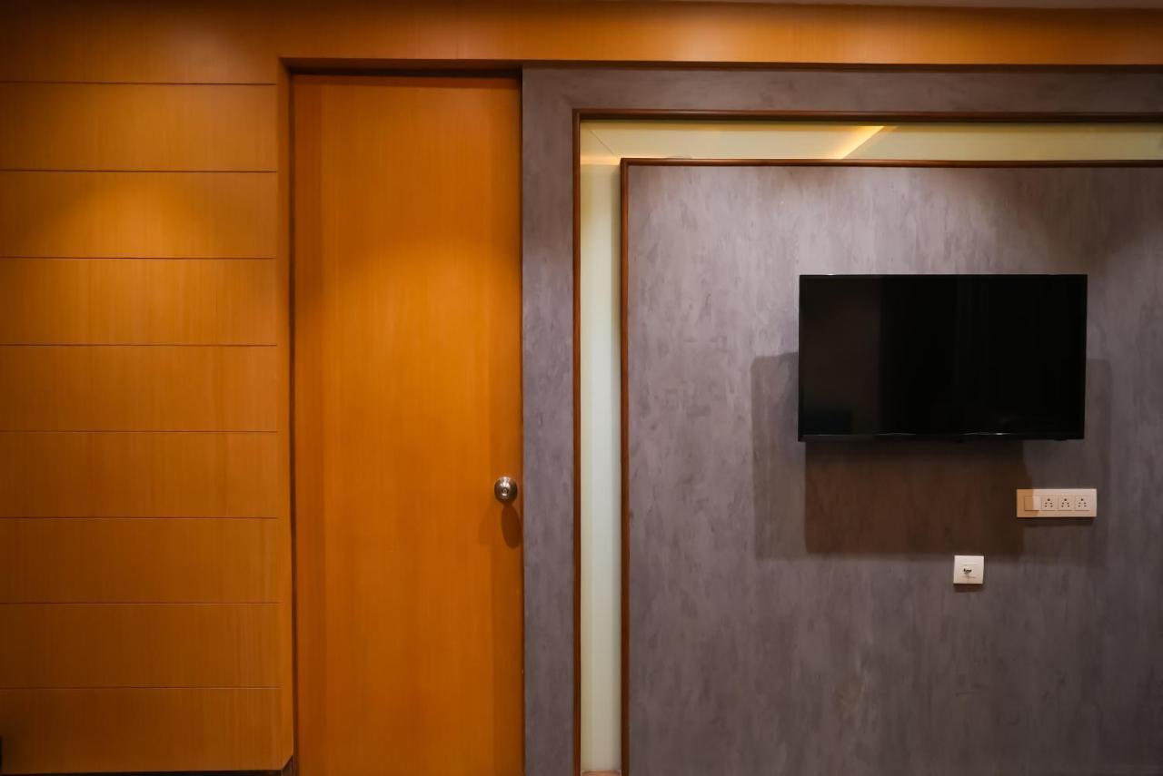Hotel Sunrise Hospitality Vijayawada Luaran gambar